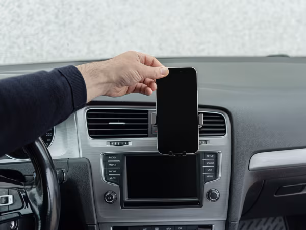 Lampa Graviton, porta telefono a clip