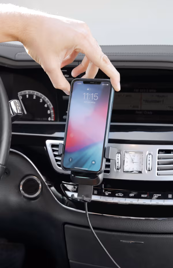 Lampa Graviton Wireless, porta telefono per bocchette d’aerazione con carica batteria wireless