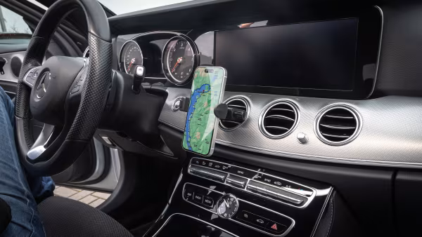 Lampa Snap Vent Pro, porta telefono per bocchette aerazione standard e rotonde