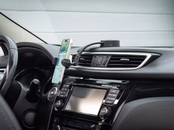 Lampa Snap Flex 2.0, porta telefono a clip con ventosa adesiva a basso profilo