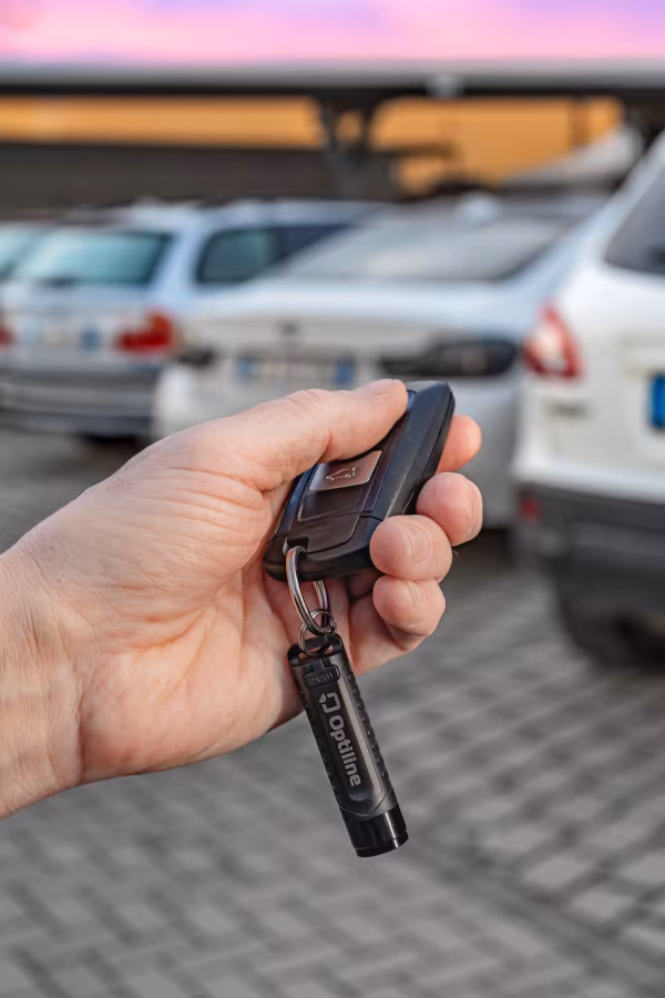 Optiline OptiTag Torch, torcia portachiavi con localizzatore integrato