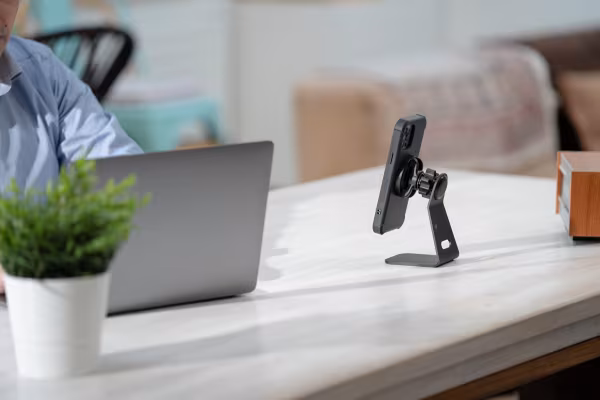 Optiline Mag Pro Stand, porta telefono magnetico da casa / ufficio