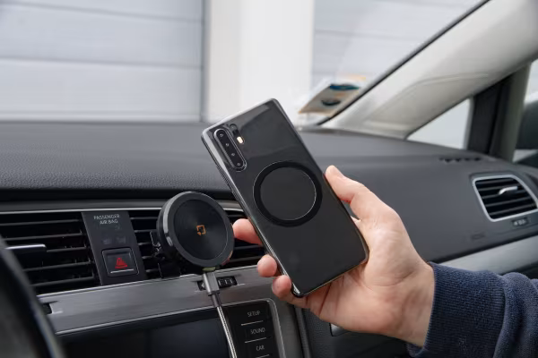 Optiline Mag Wireless Airvent, Porta telefono magnetico per bocchetta d’aerazione con ricarica wireless