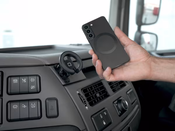 Optiline Mag Pro Stick, Porta telefono magnetico con attacco adesivo