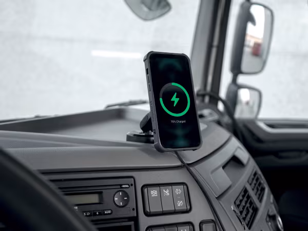Optiline Mag Wireless Orbit, Porta telefono magnetico con ricarica wireless e attacco a ventosa adesiva