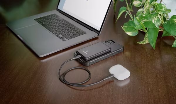 Optiline Mag Power 5000, caricabatterie portatile compatibile con Mag Case Optiline e tecnologia MagSafe