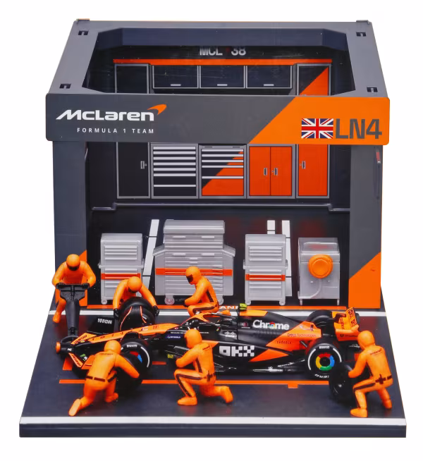 Burago Pit Stop Mclaren MCL38 Norris, Burago, scala 1:43