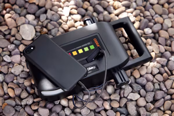 Osram BATTERYstart PRO 1000, avviatore di emergenza ad alta potenza per un\'ampia gamma di veicoli