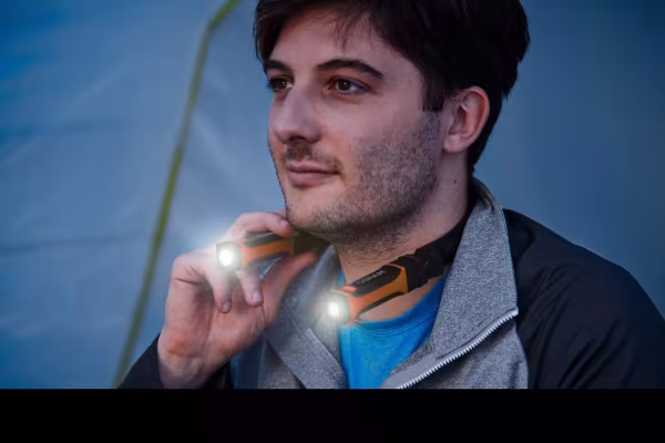 Osram LEDinspect WEARABLE NECKLIGHT, lampada da collo ricaricabile