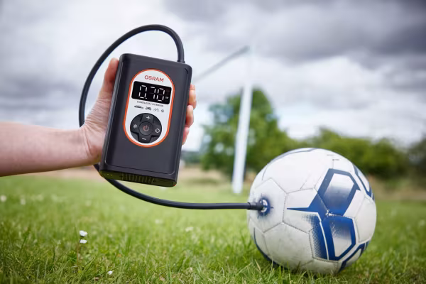 Osram TYREinflate 4000, compressore digitale ricaricabile per pneumatici
