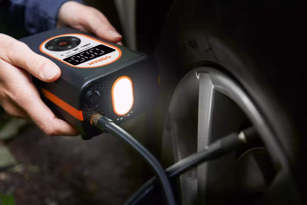Osram TYREinflate 4000, compressore digitale ricaricabile per pneumatici
