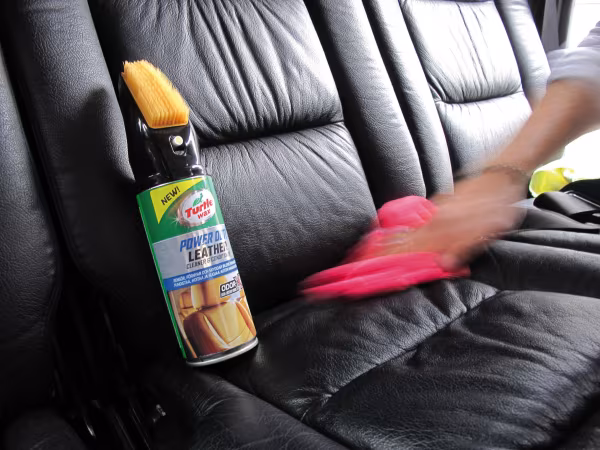 Turtle Wax Pulitore e balsamo per interni in pelle - 400 ml
